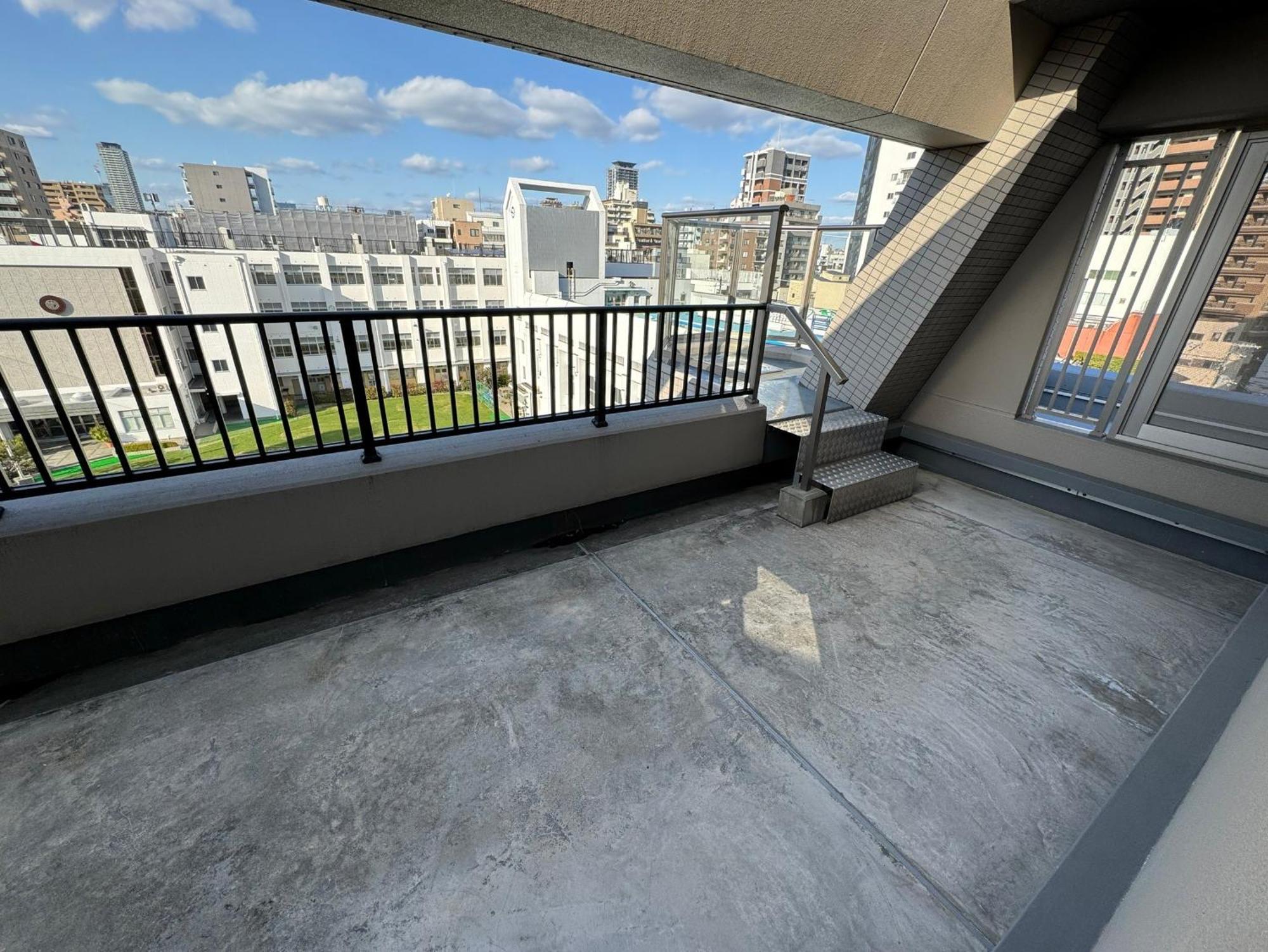 Color Tsuruhashi Apartment Osaka Exterior photo