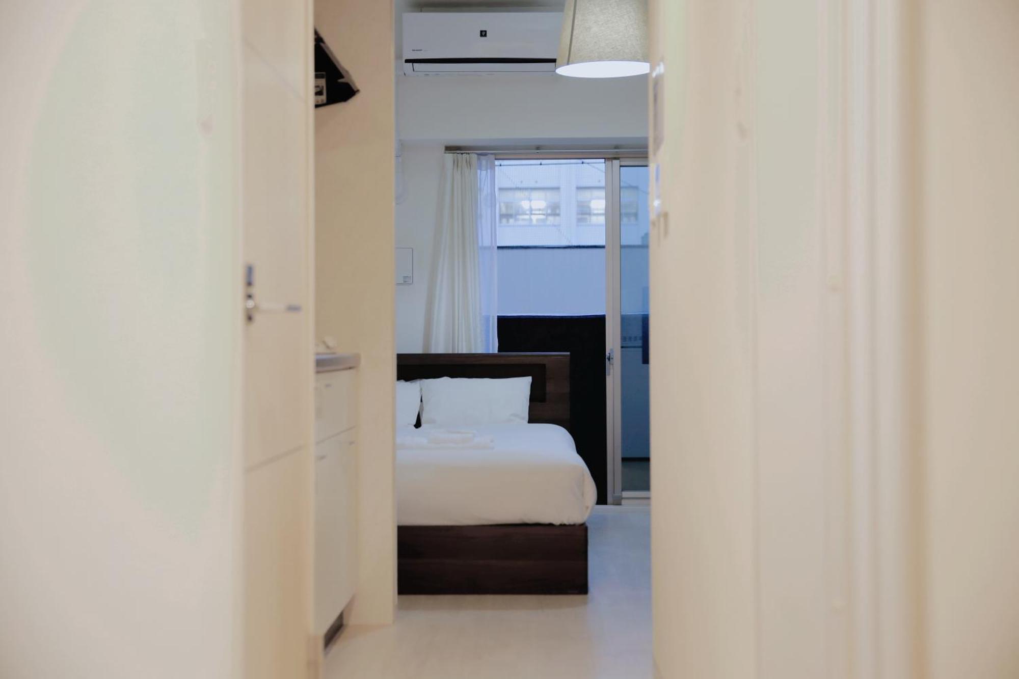 Color Tsuruhashi Apartment Osaka Exterior photo